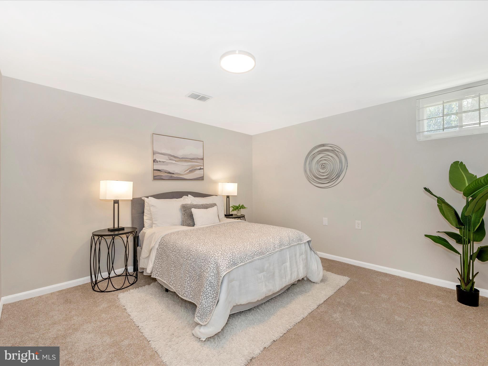 SQUIRES WOOD - Residential