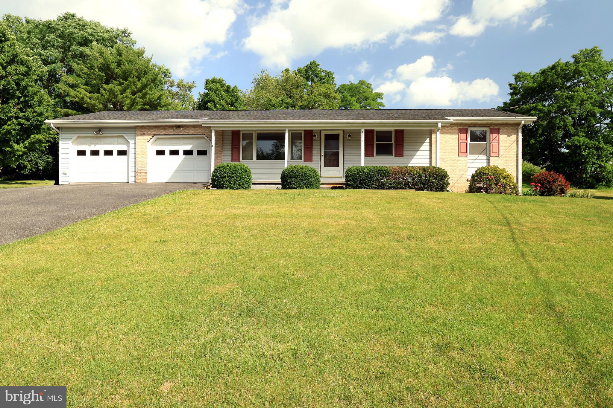 1526 YARDAL ROAD