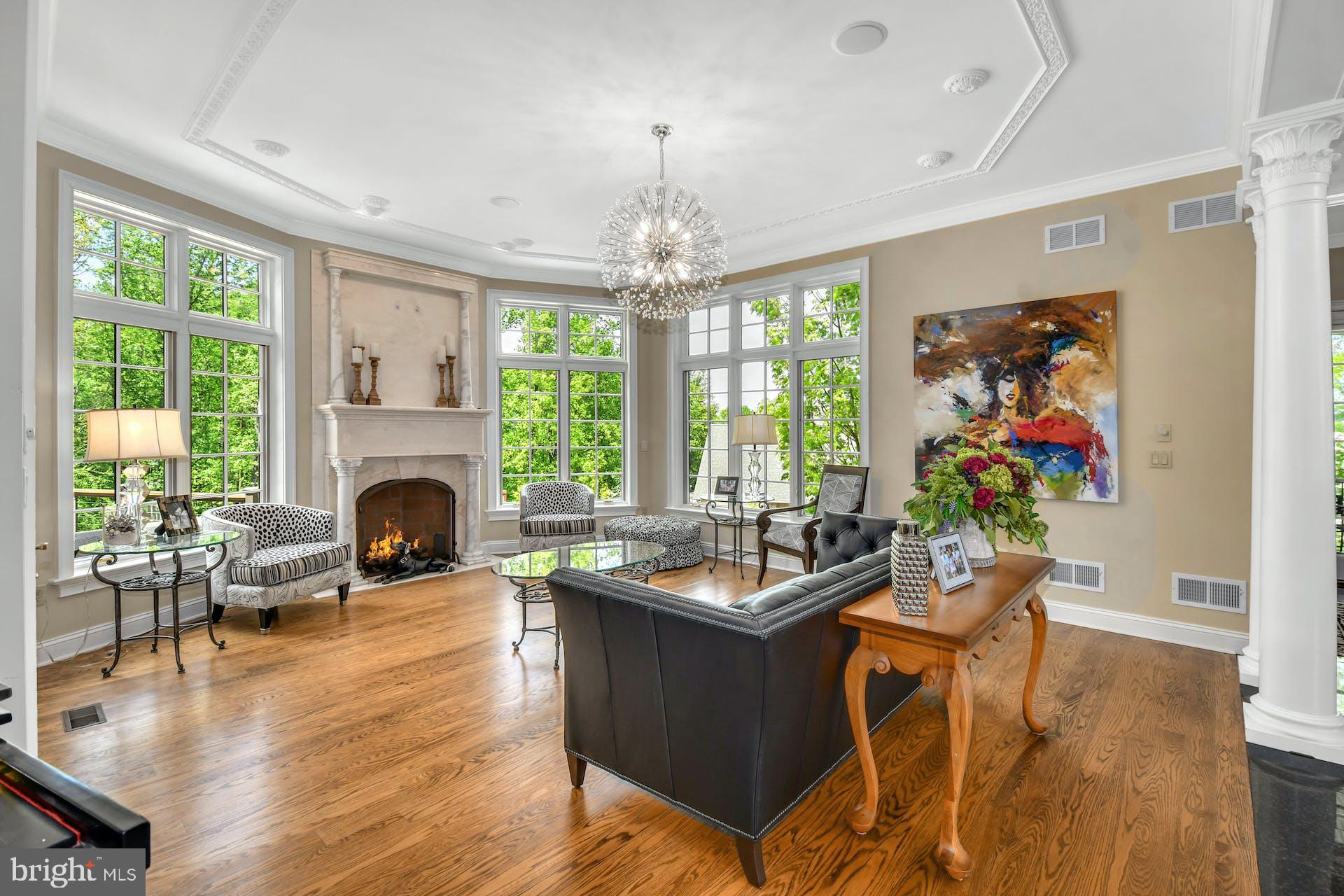 SADDLE RIDGE - Residential