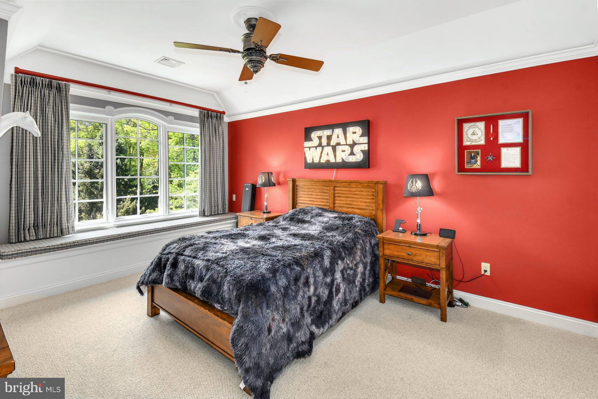 SADDLE RIDGE - Residential