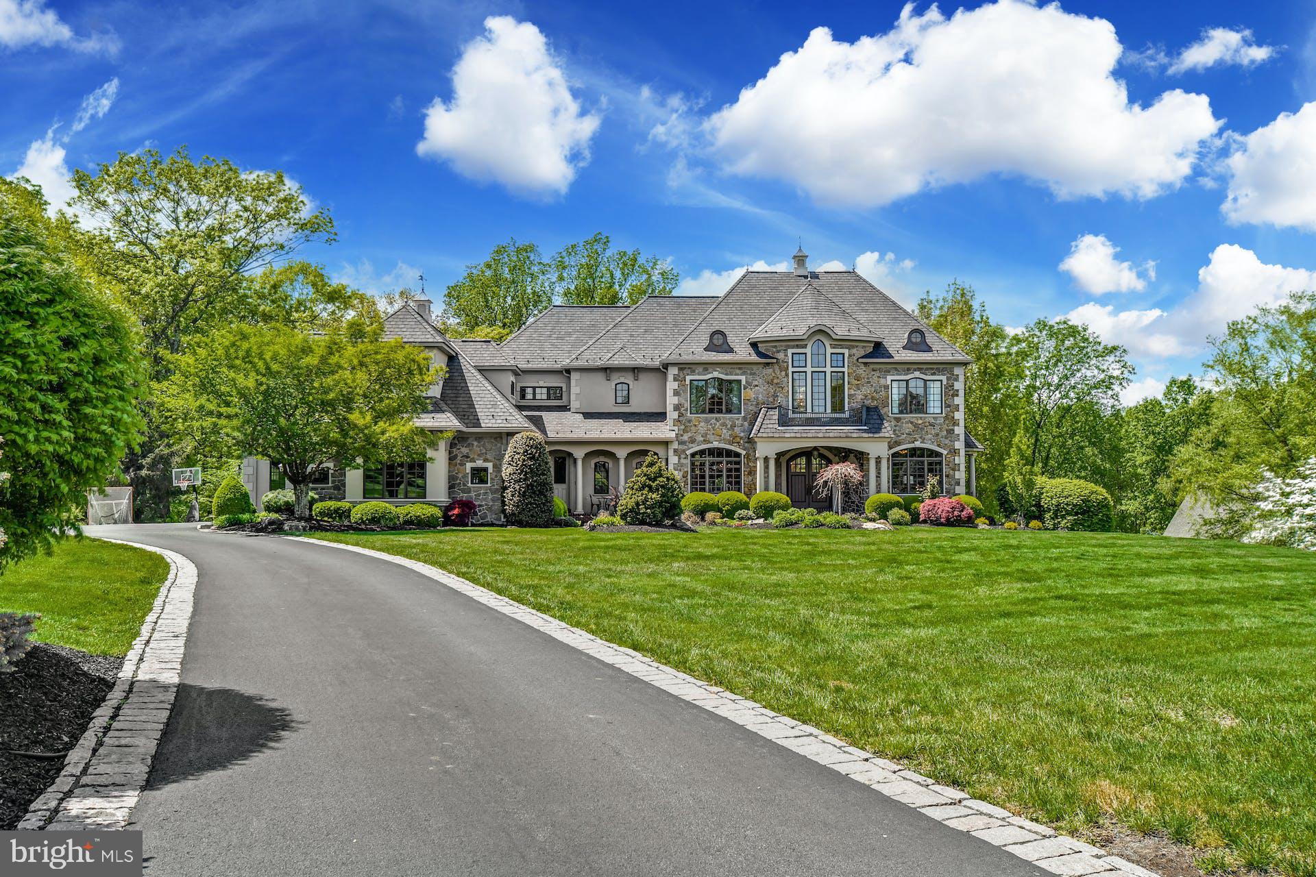 SADDLE RIDGE - Residential