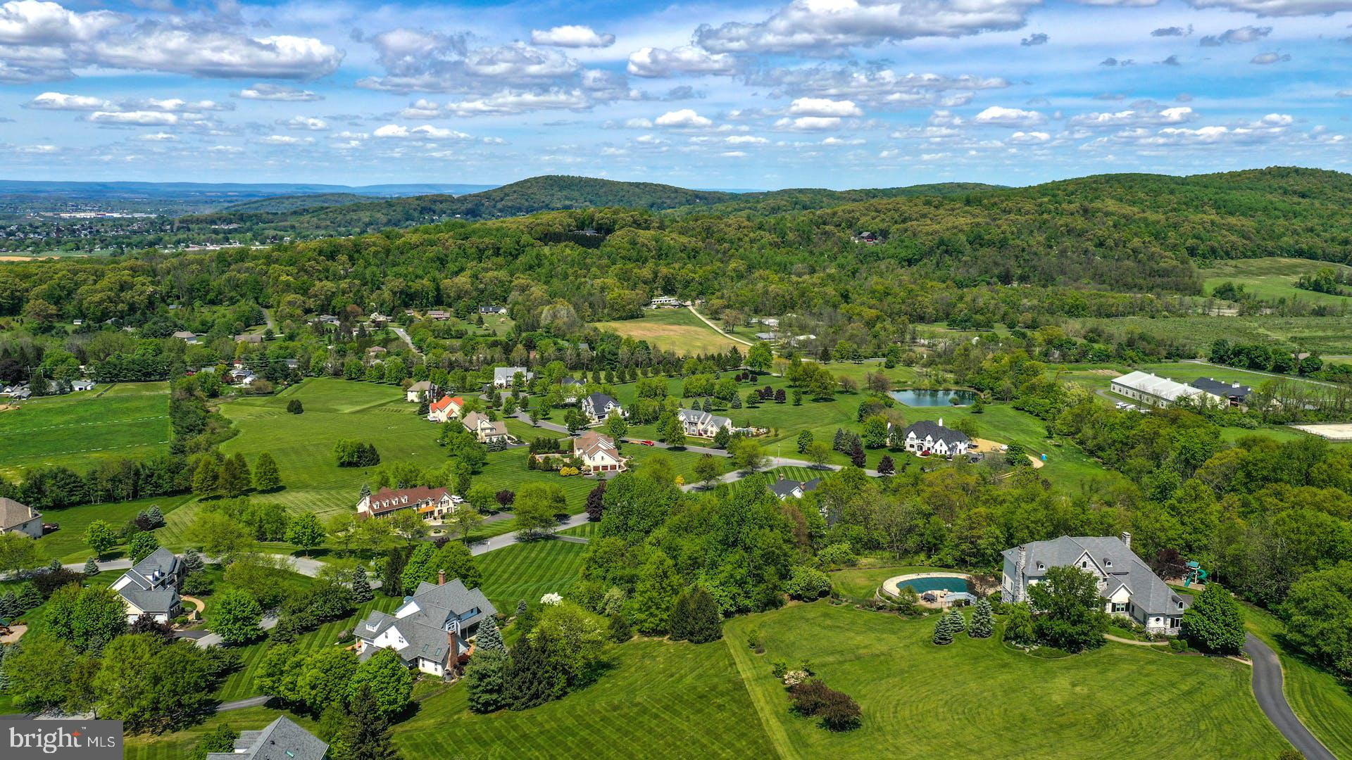 SADDLE RIDGE - Residential