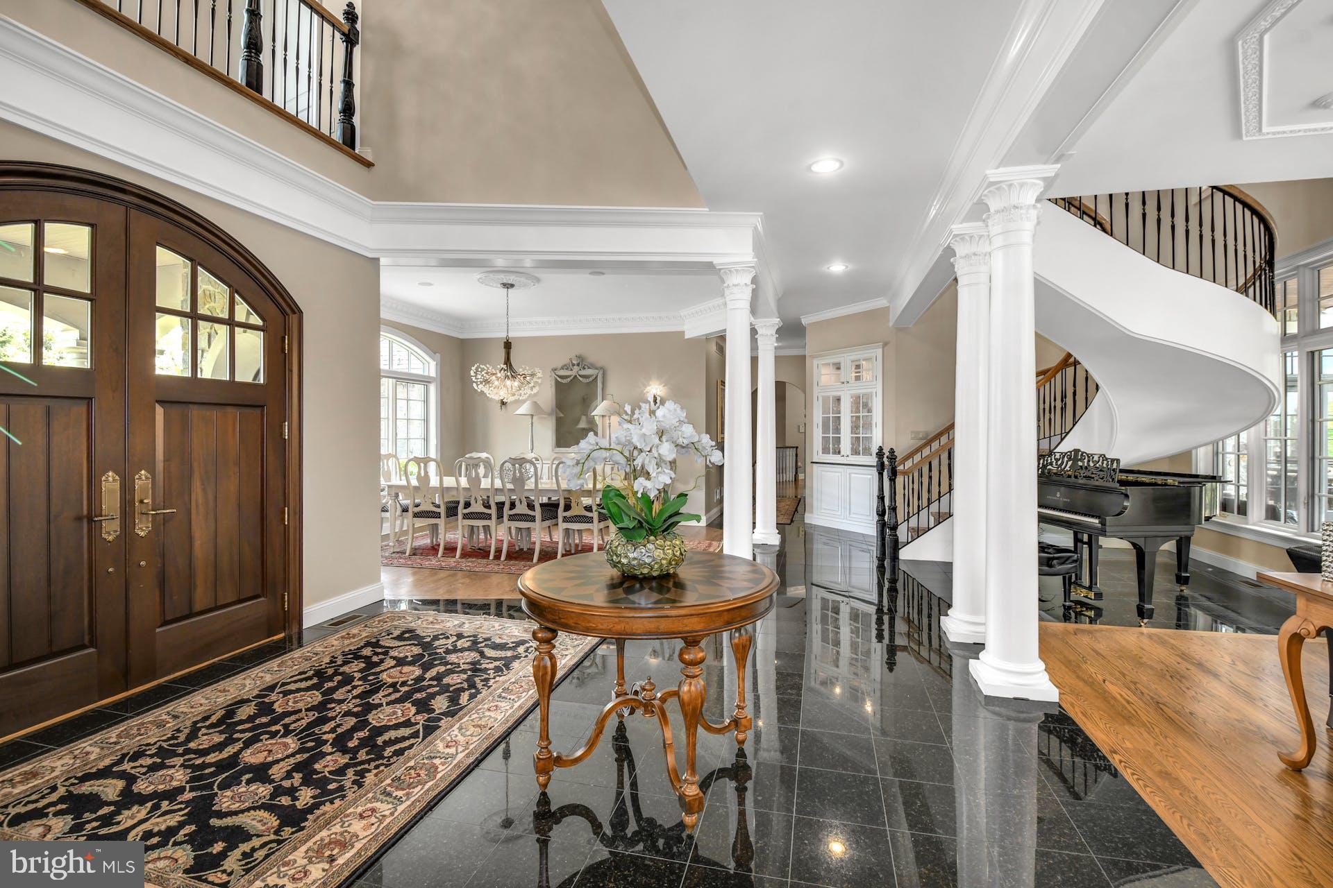 SADDLE RIDGE - Residential