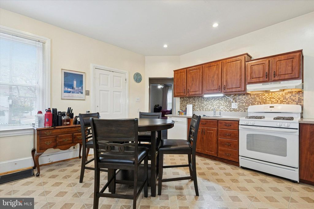 Photo of 27 S Merion Avenue, BRYN MAWR, PA 19010 (MLS # PAMC2161522)