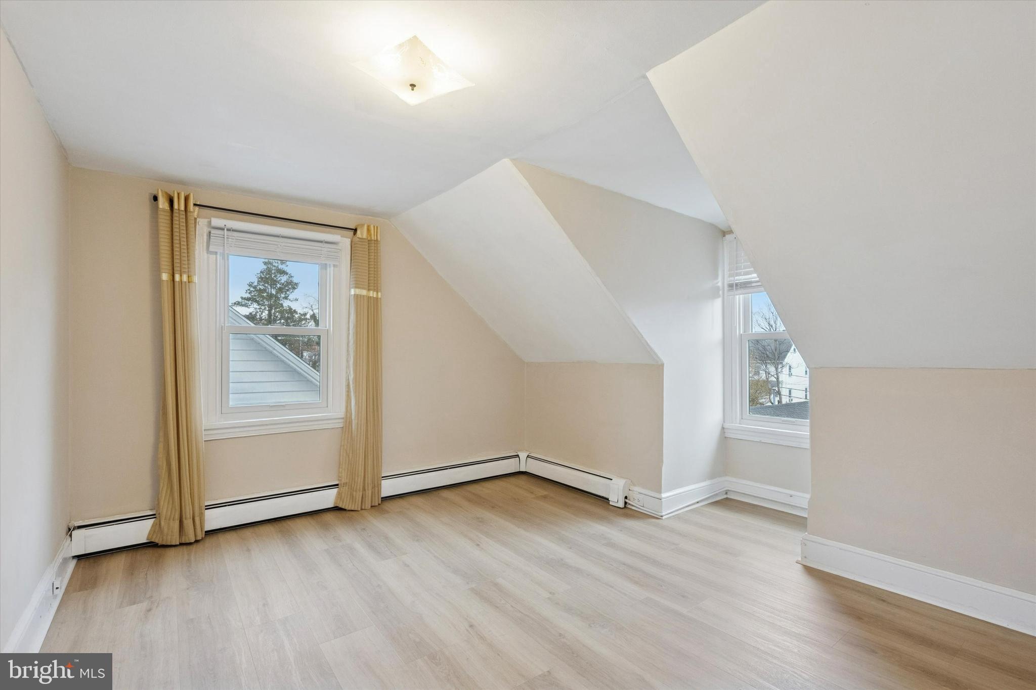 BRYN MAWR - Residential