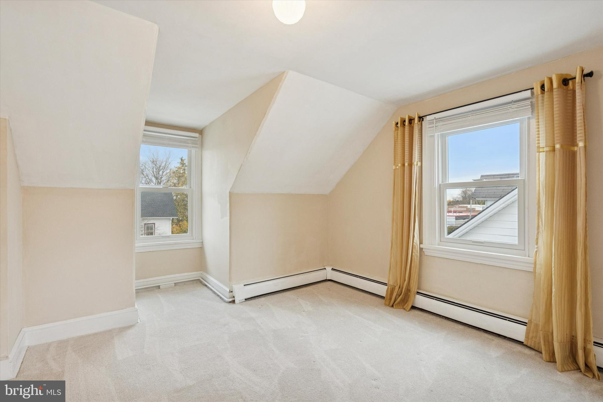 BRYN MAWR - Residential