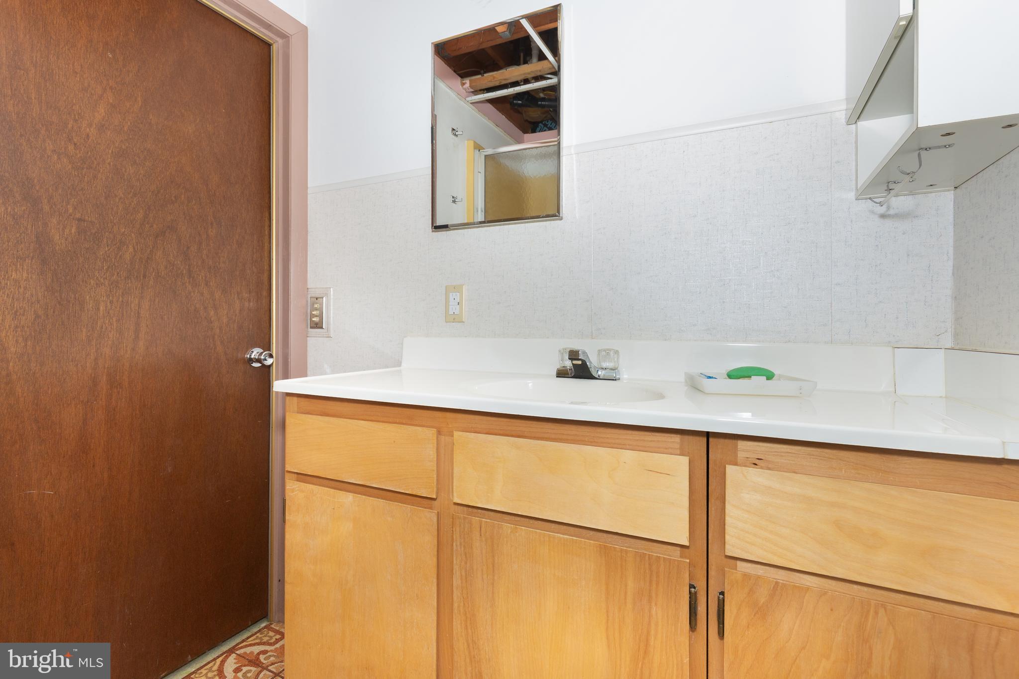 HAMPSTEAD - Residential