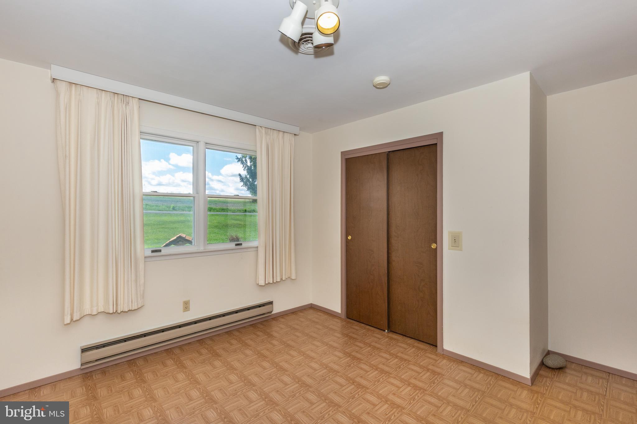 HAMPSTEAD - Residential