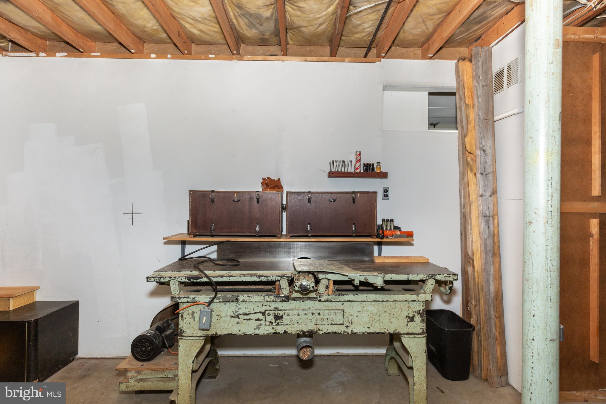 HAMPSTEAD - Residential