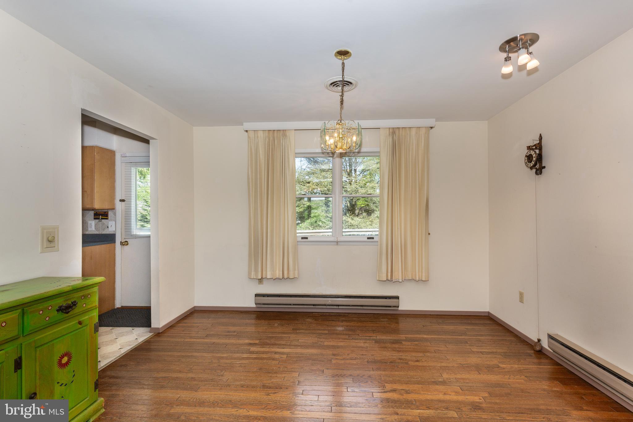 HAMPSTEAD - Residential