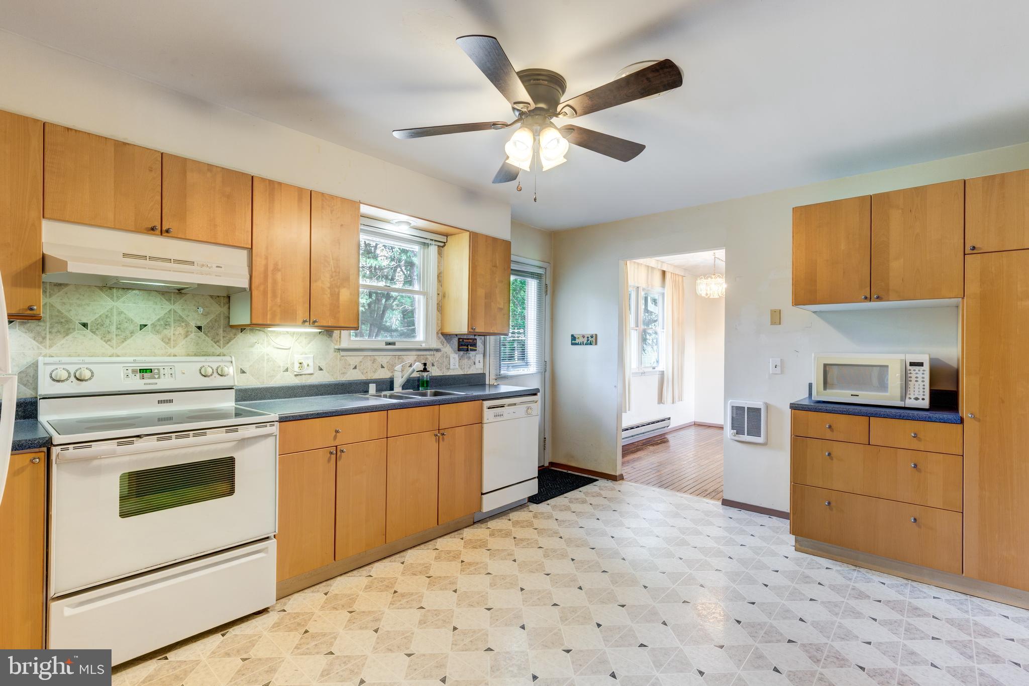 HAMPSTEAD - Residential