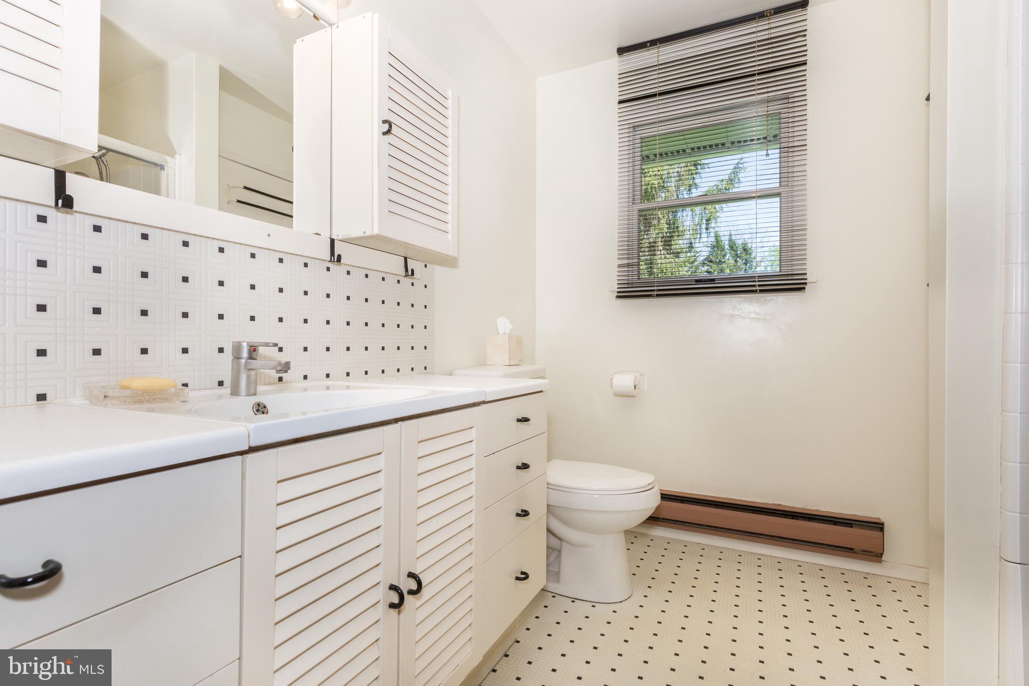 HAMPSTEAD - Residential