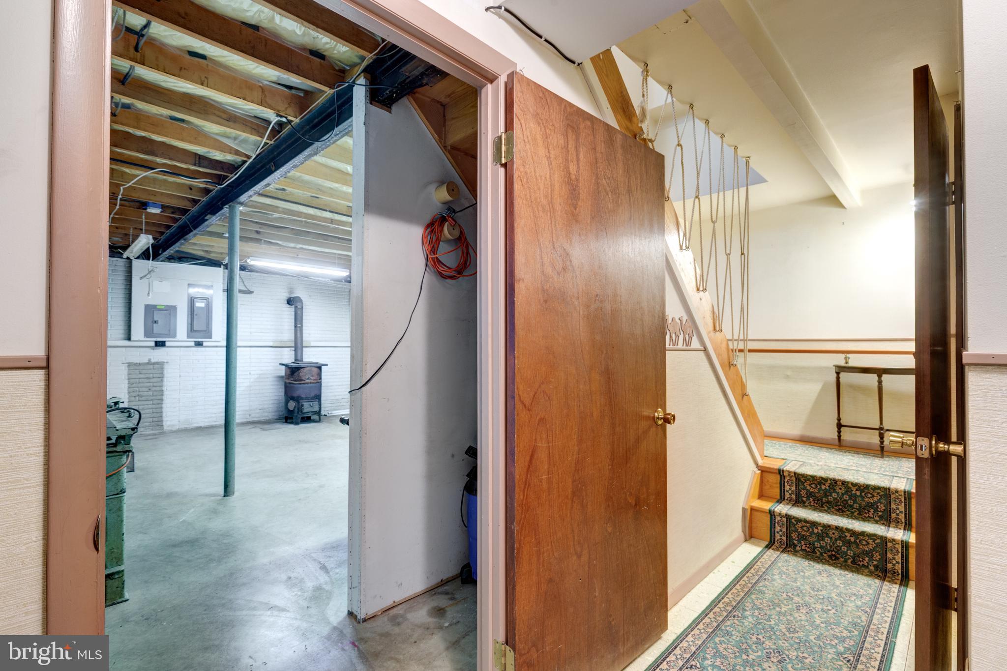 HAMPSTEAD - Residential