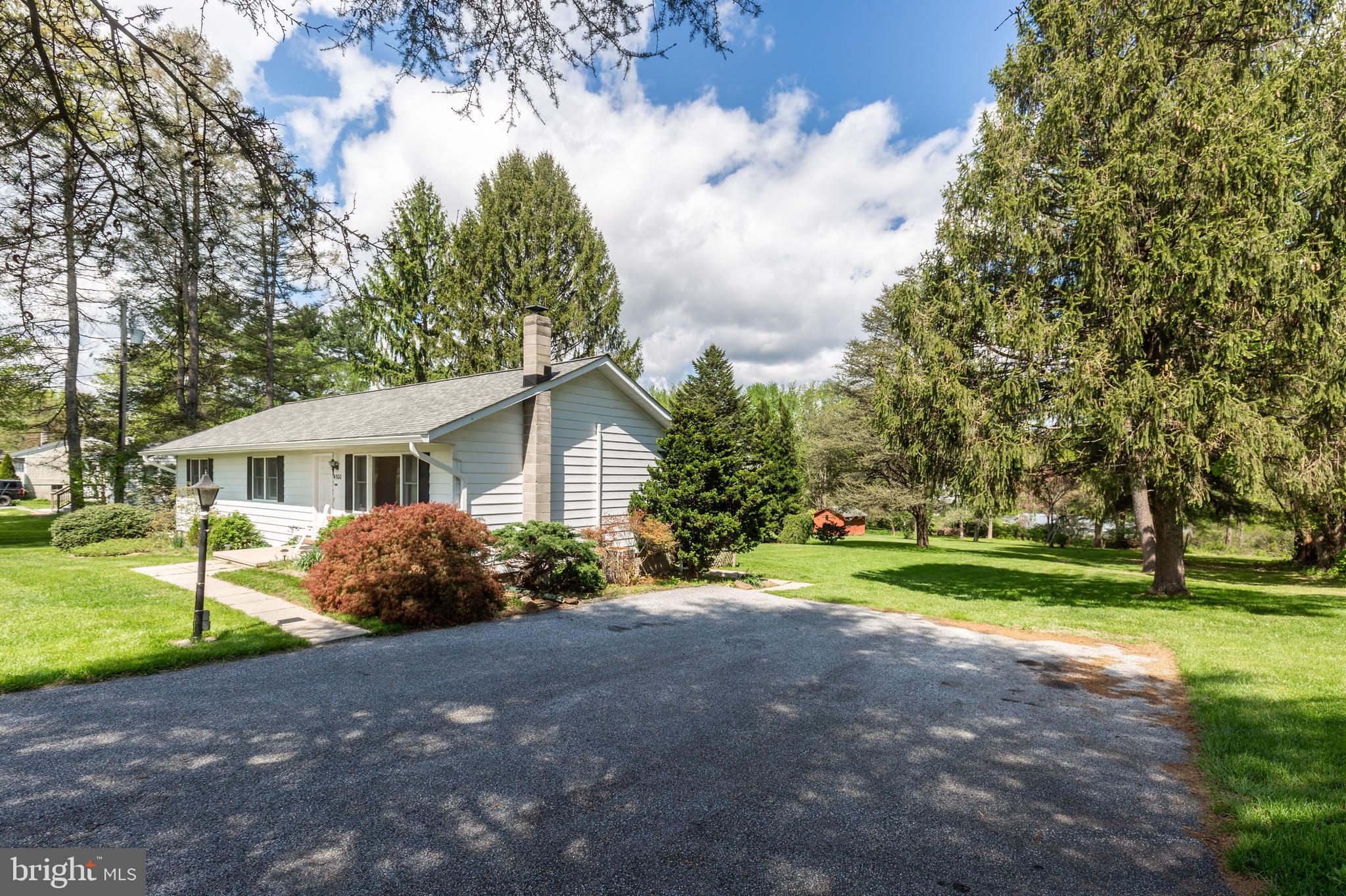 HAMPSTEAD - Residential