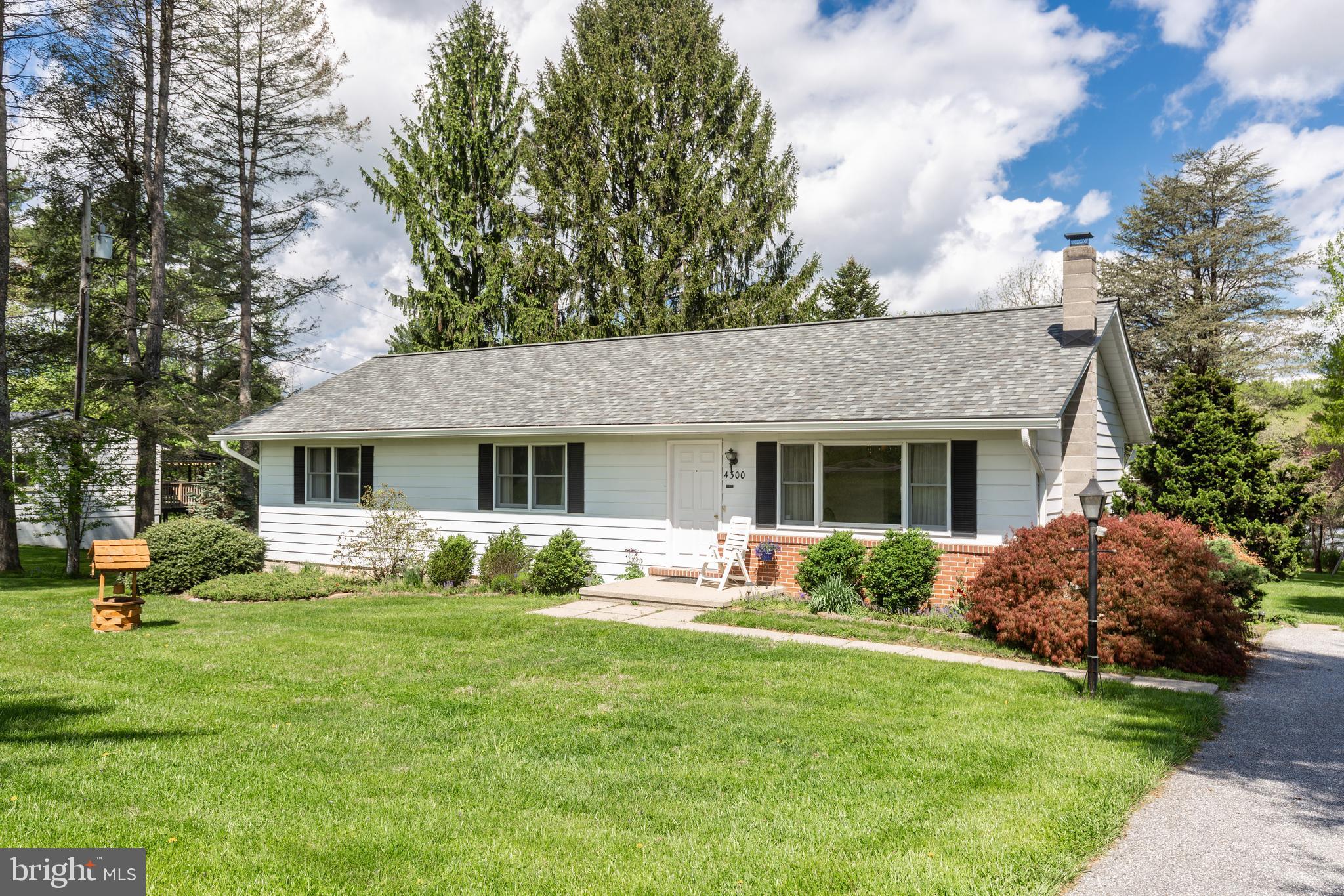 HAMPSTEAD - Residential