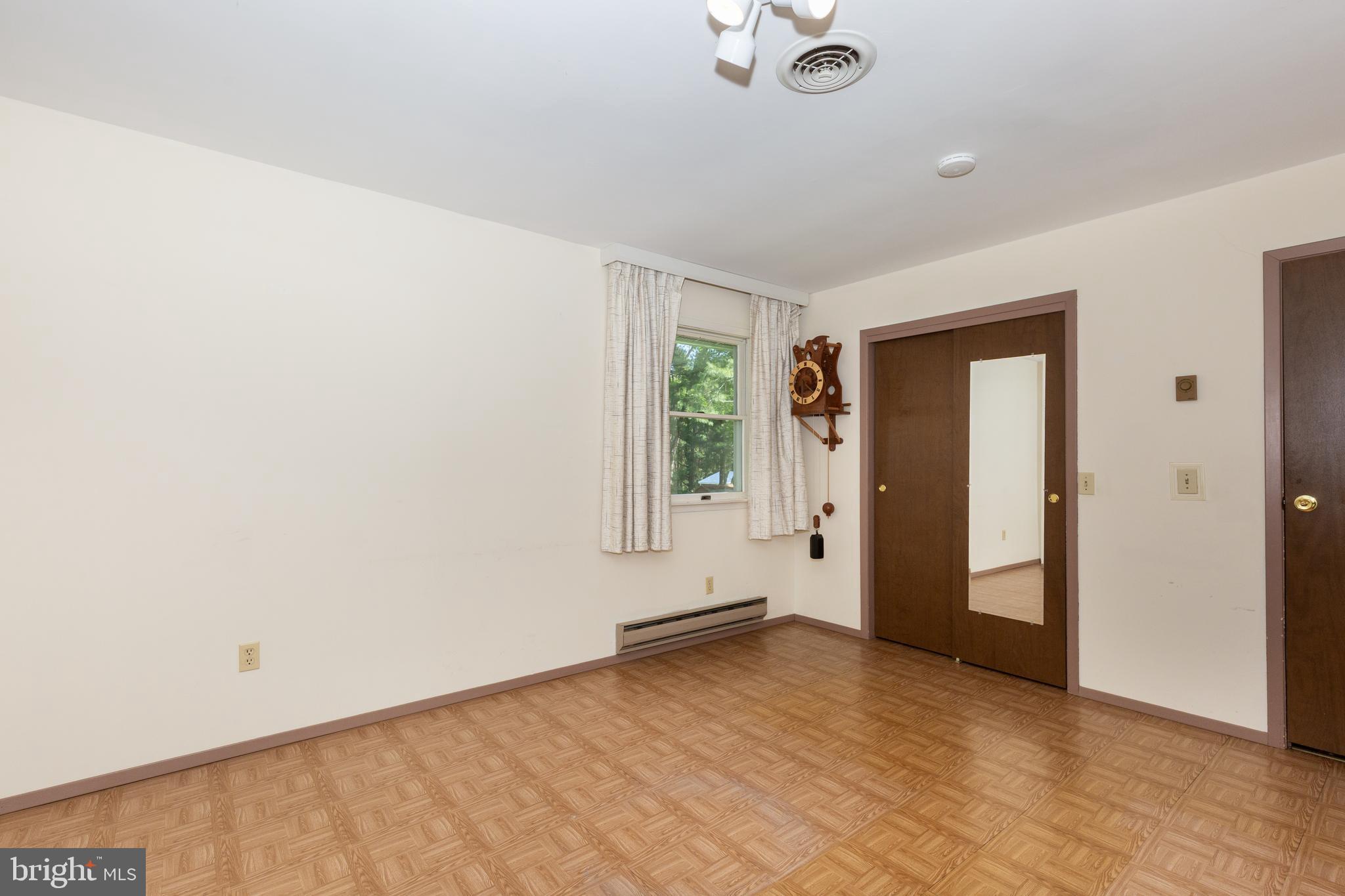 HAMPSTEAD - Residential