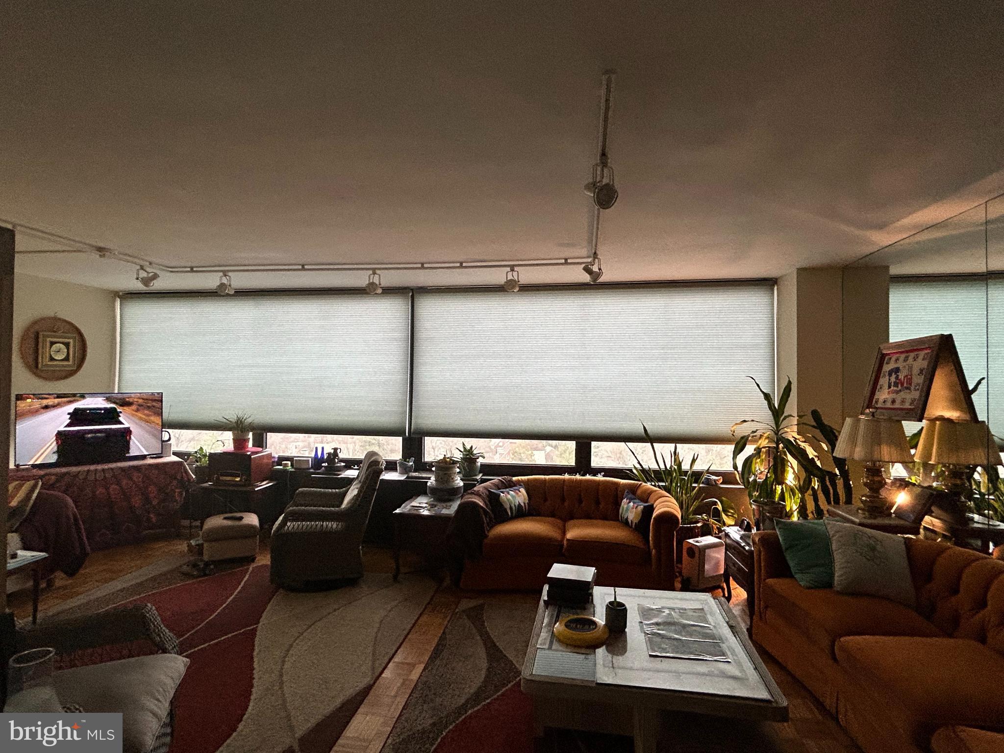 TUSCANY-CANTERBURY - Residential