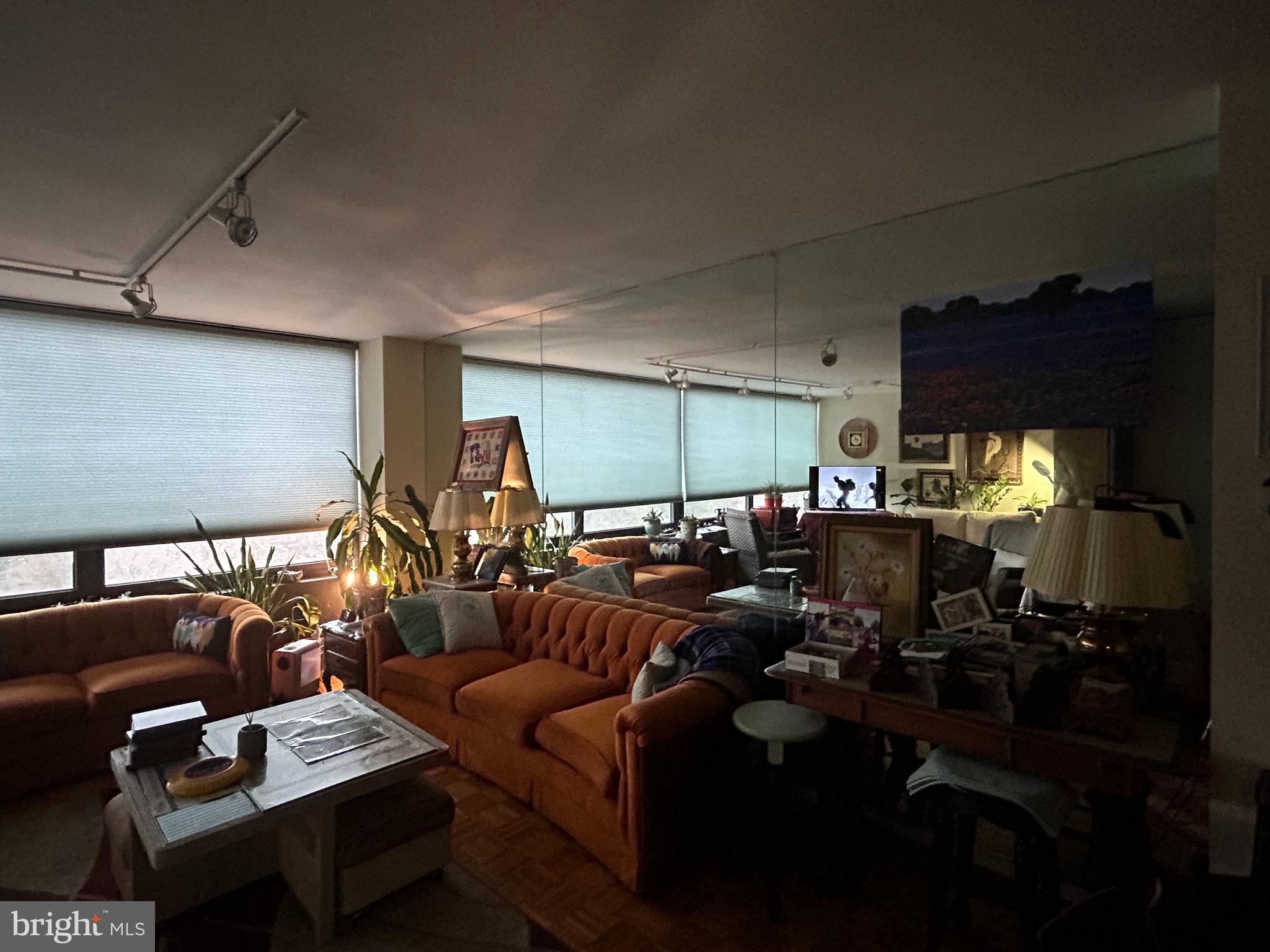 TUSCANY-CANTERBURY - Residential