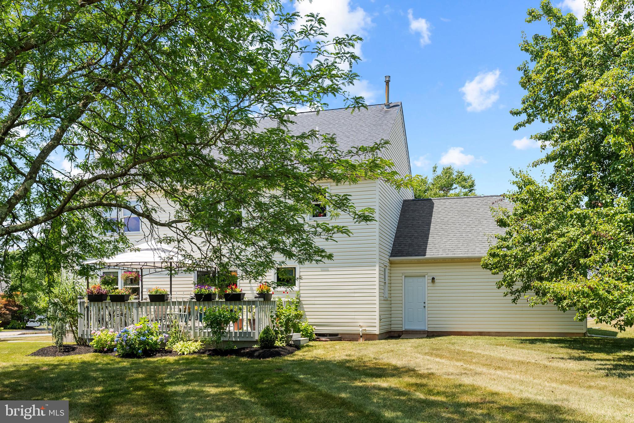 THE FIELDS AT MONT - Residential
