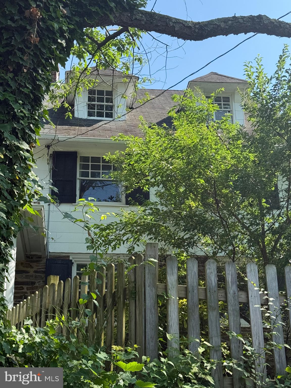 104 LLANFAIR ROAD