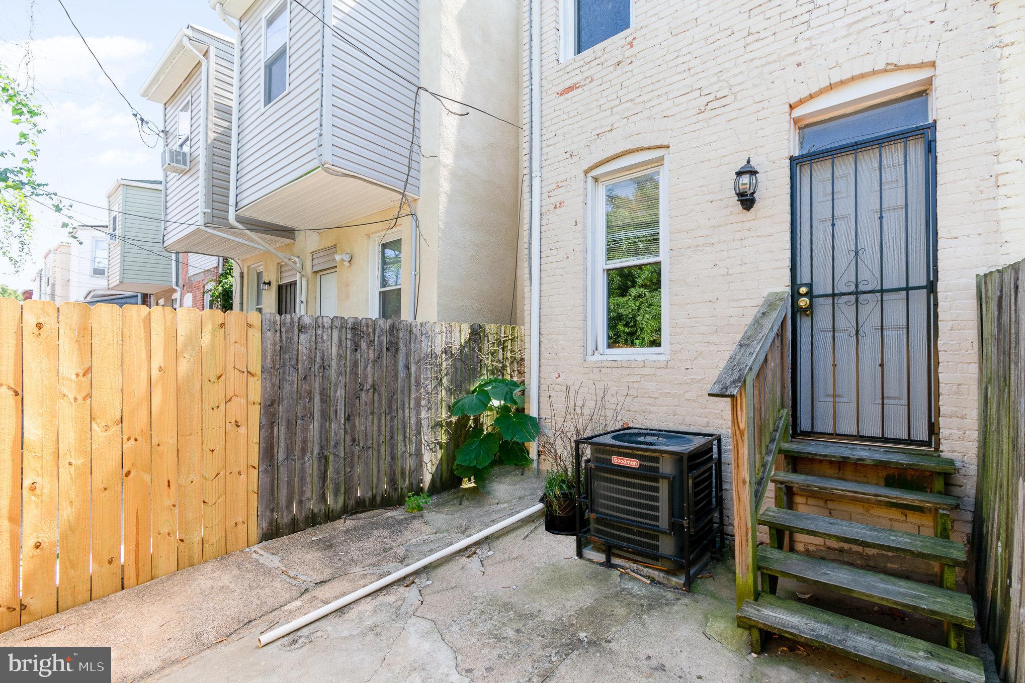 HARWOOD - Residential