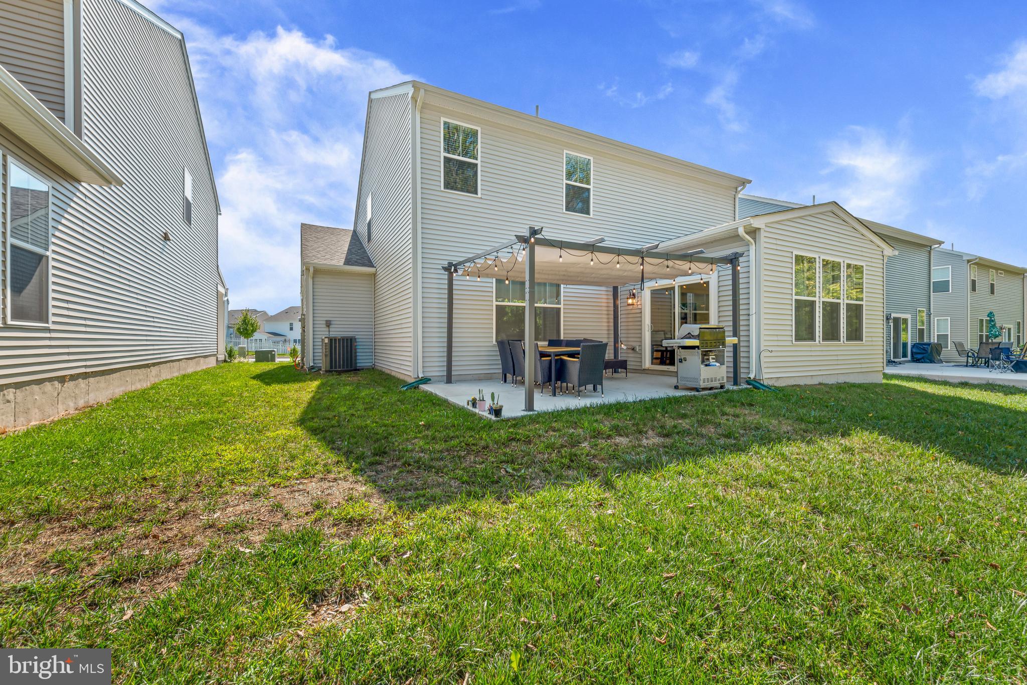 PRESIDENTS POINTE - Residential Lease