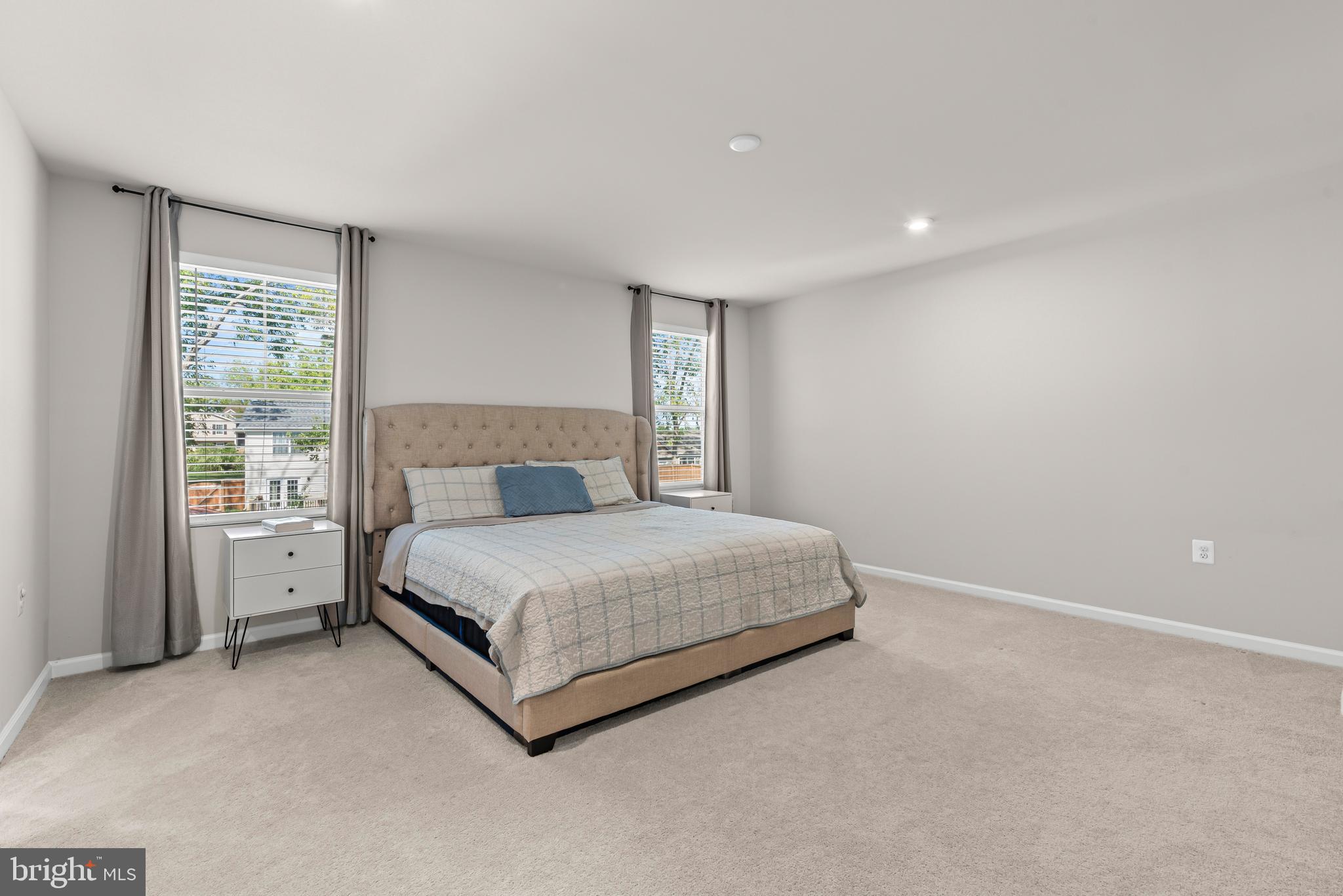 PRESIDENTS POINTE - Residential Lease