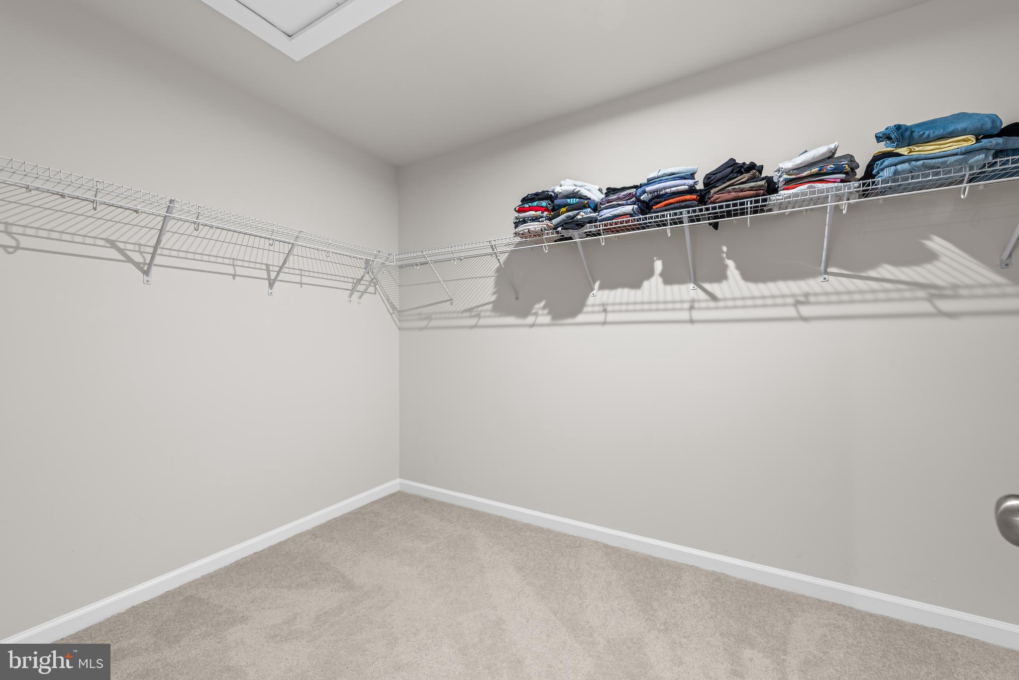 PRESIDENTS POINTE - Residential Lease