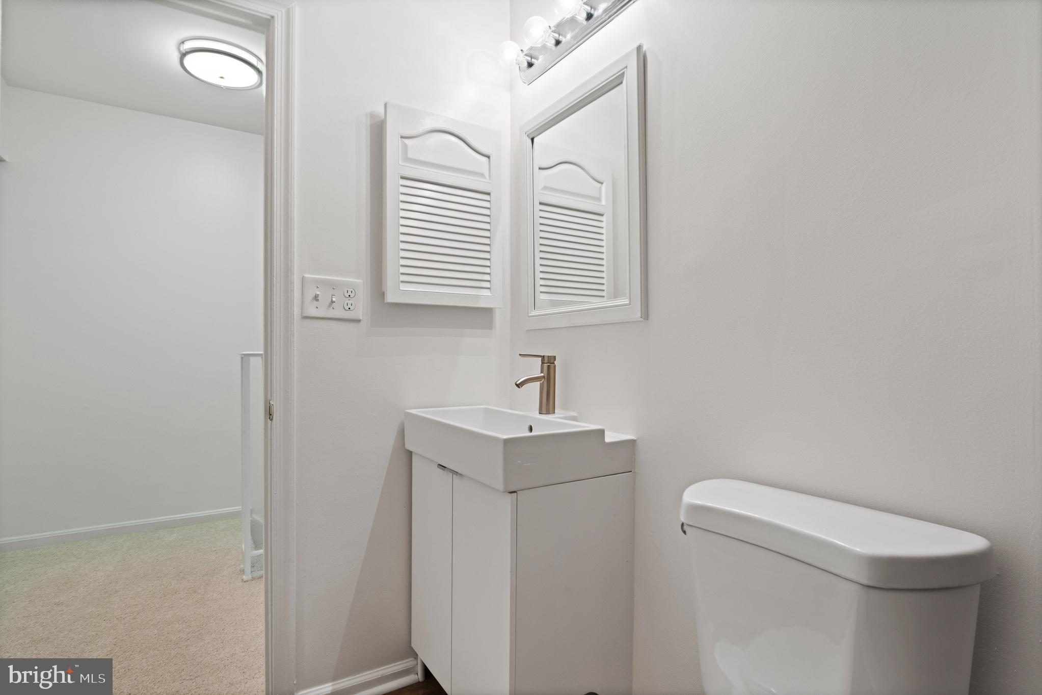 SHADOW OAK - Residential