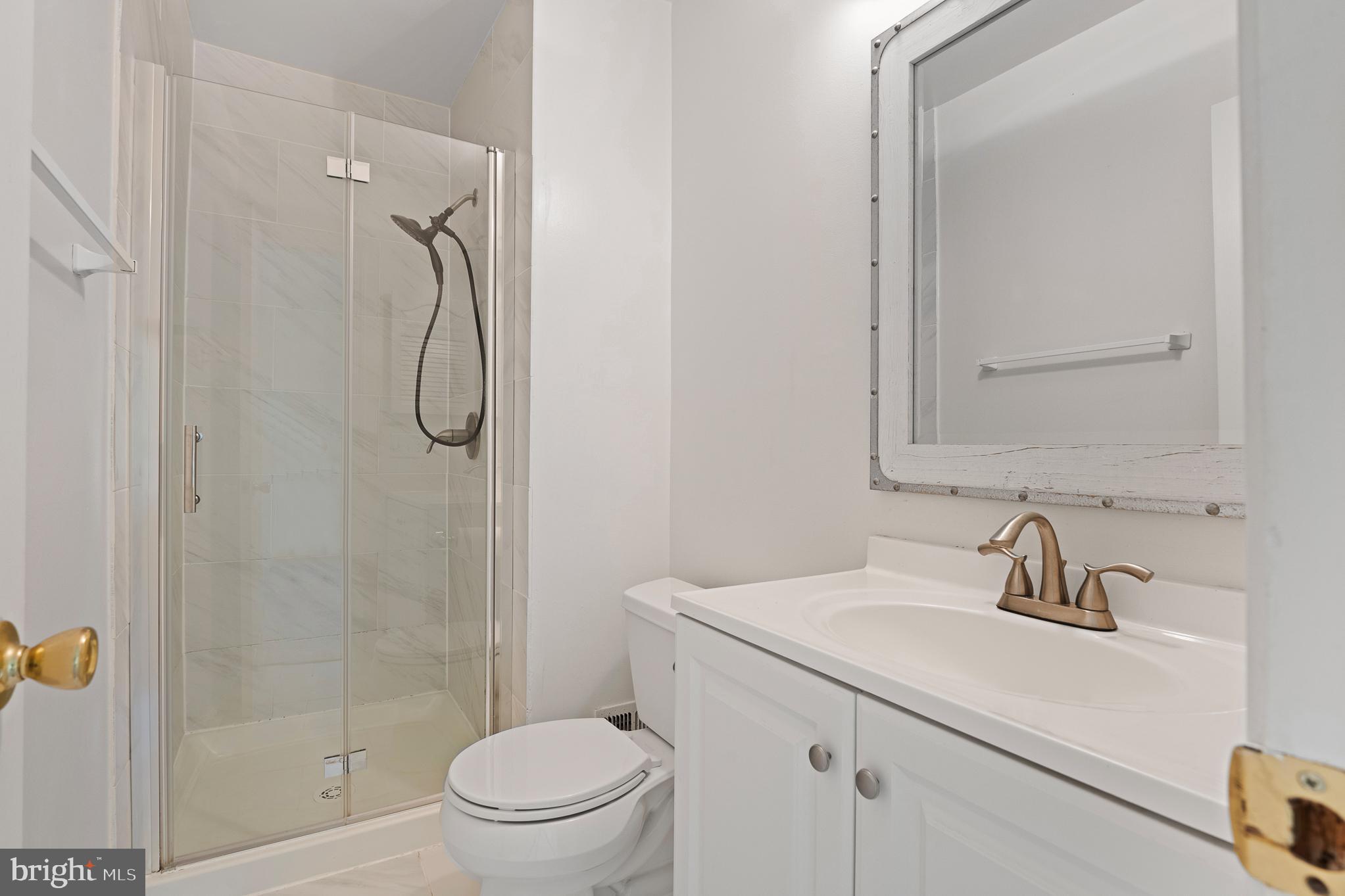 SHADOW OAK - Residential