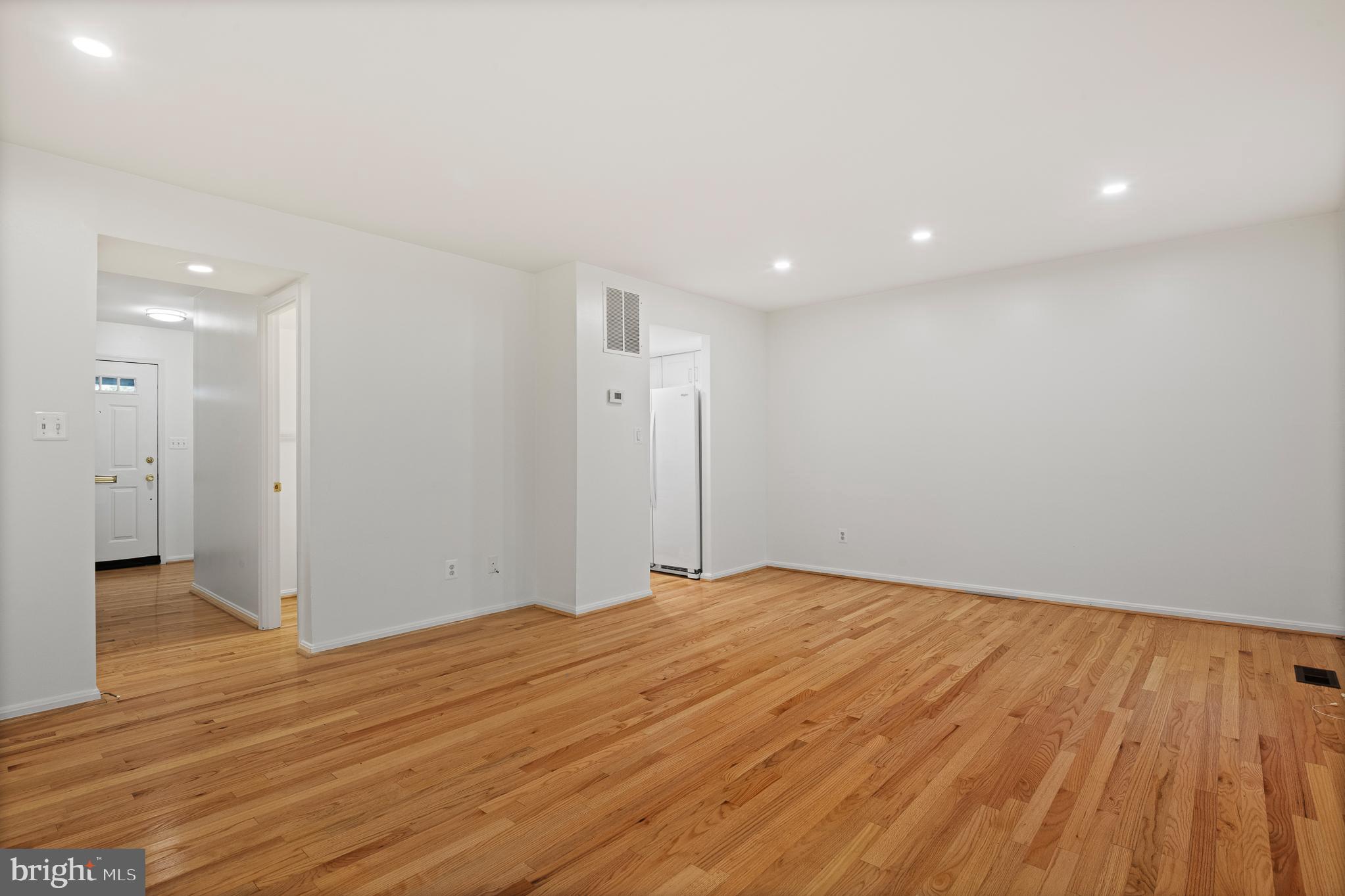 SHADOW OAK - Residential