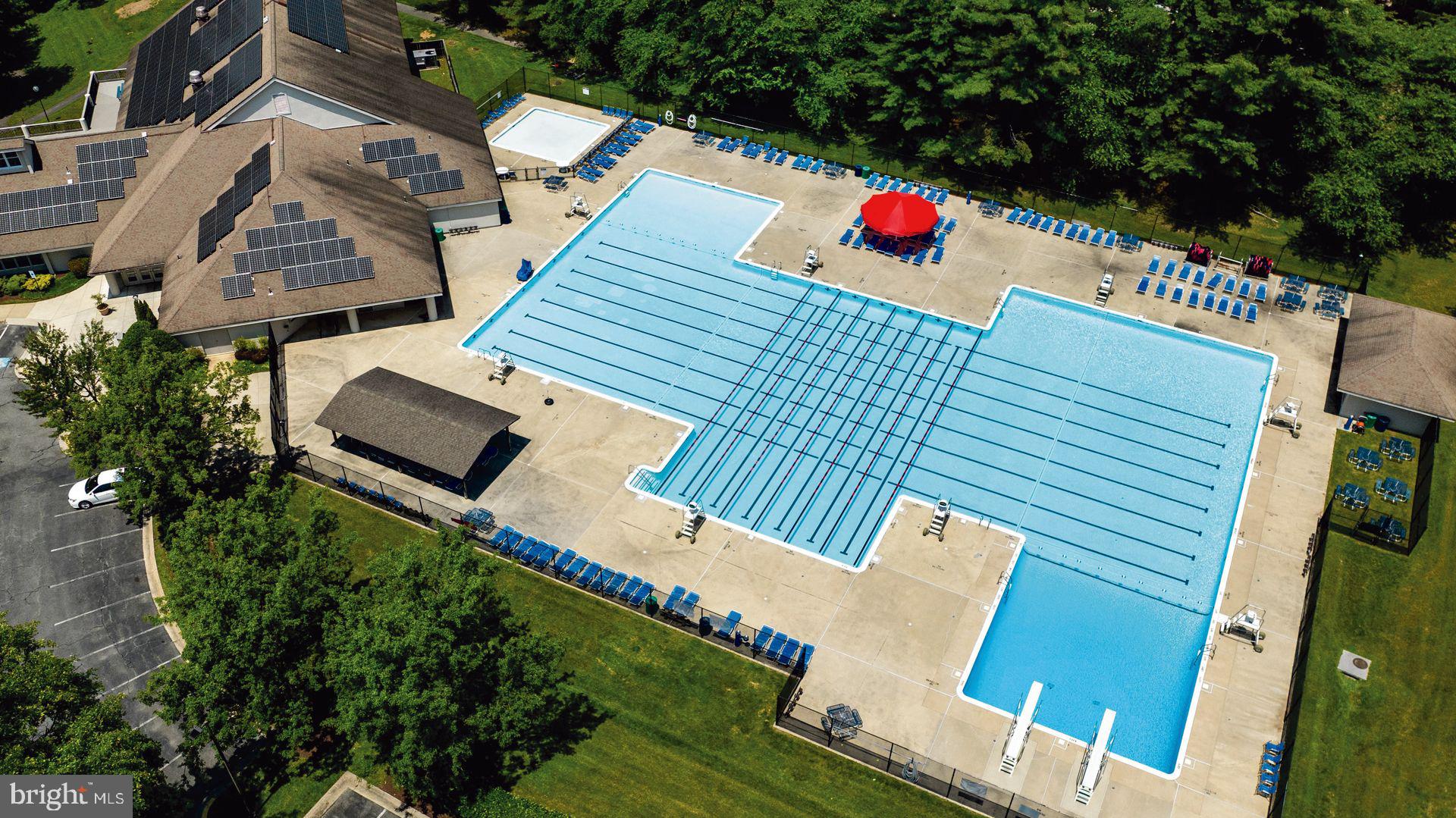 SHADOW OAK - Residential