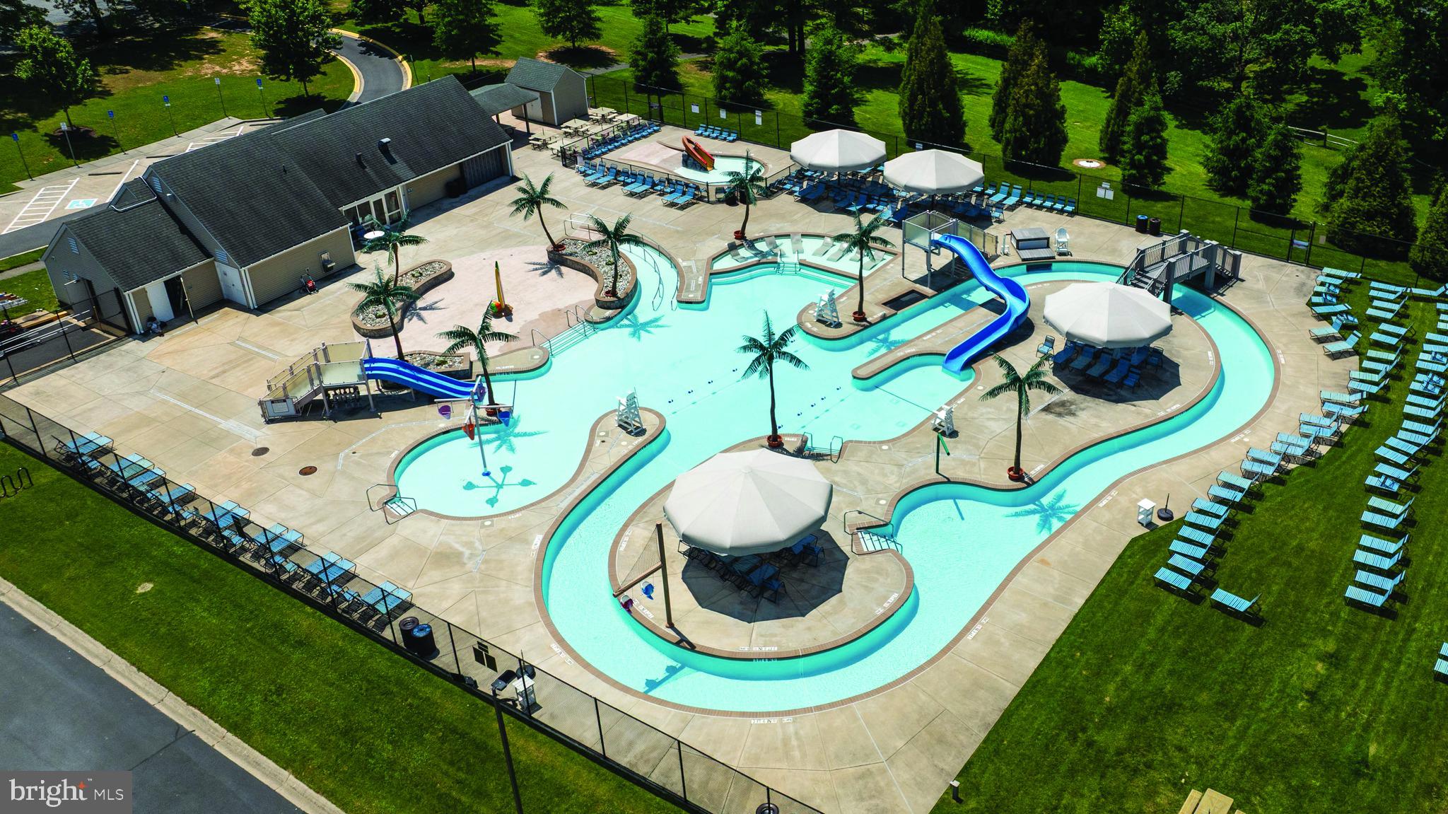 SHADOW OAK - Residential