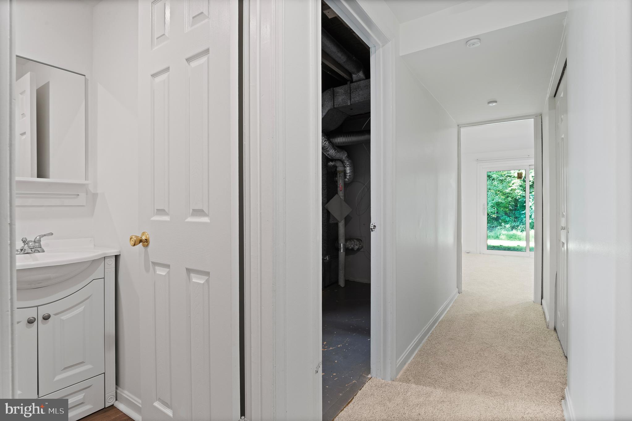 SHADOW OAK - Residential