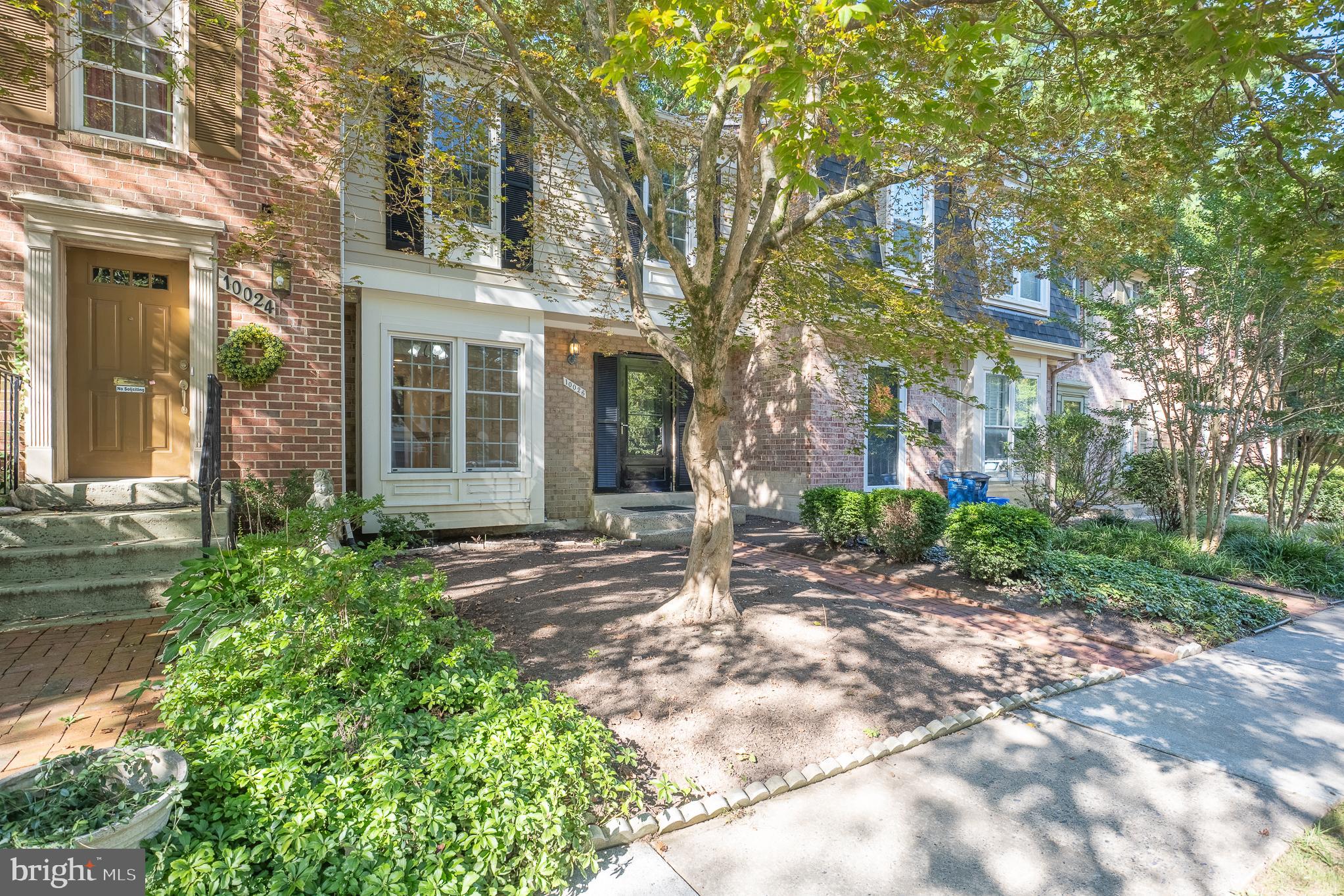 10026 MAPLE LEAF DRIVE