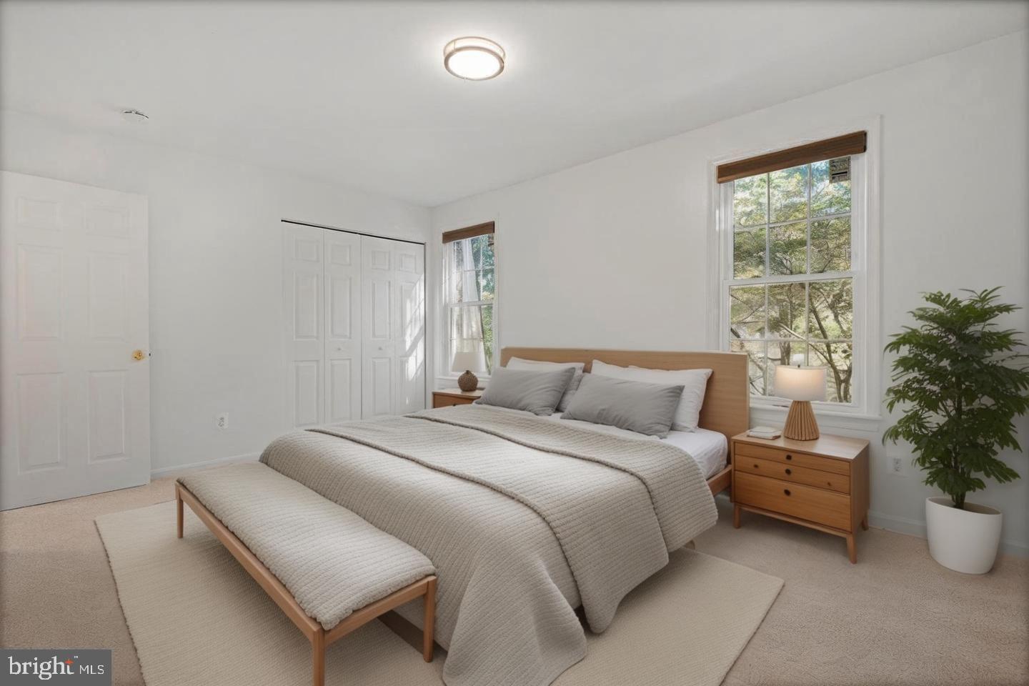 SHADOW OAK - Residential