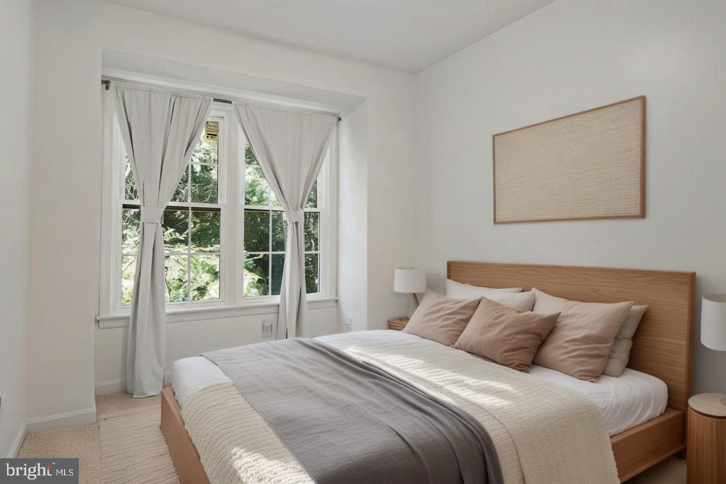 SHADOW OAK - Residential