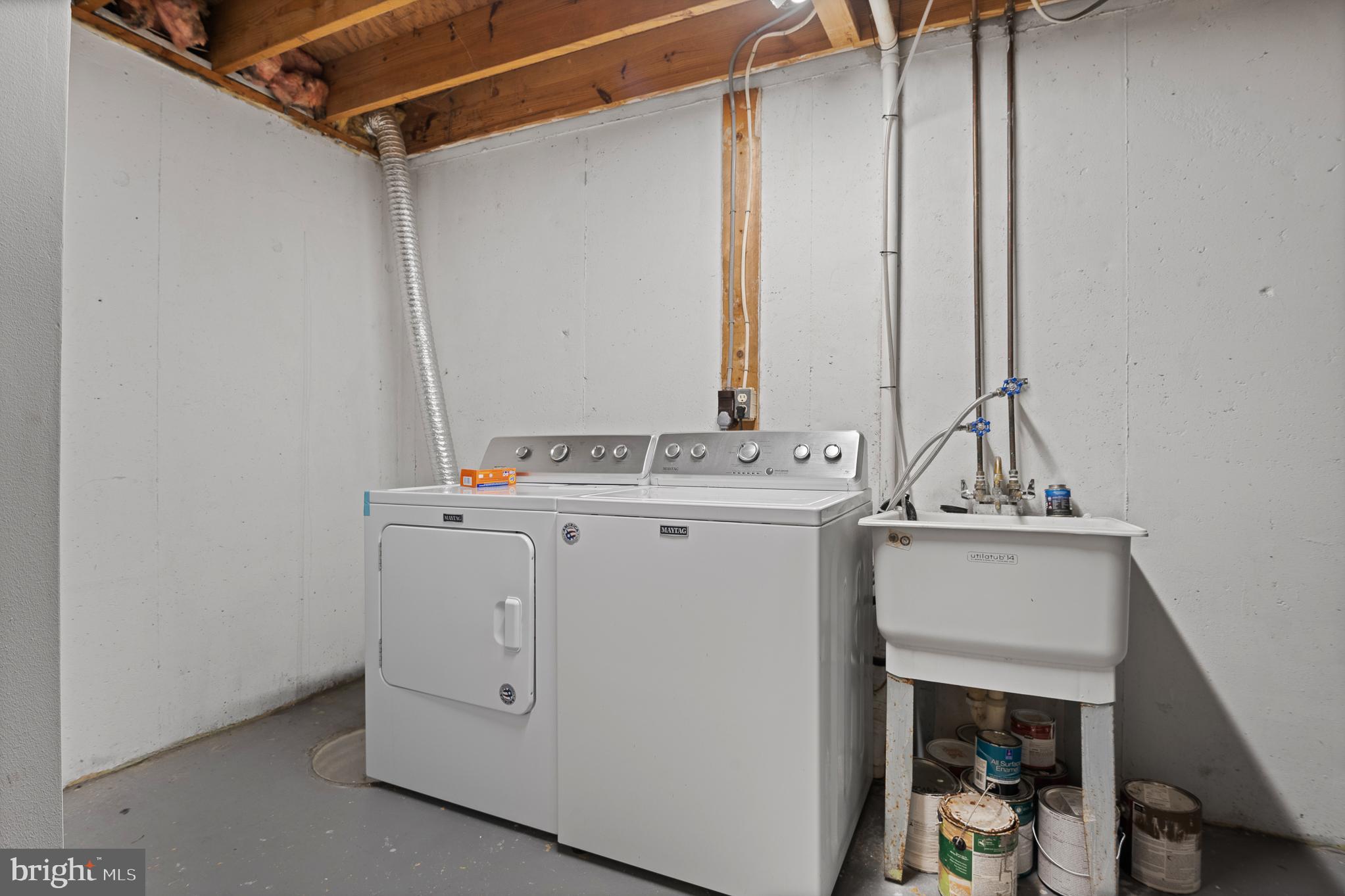 SHADOW OAK - Residential