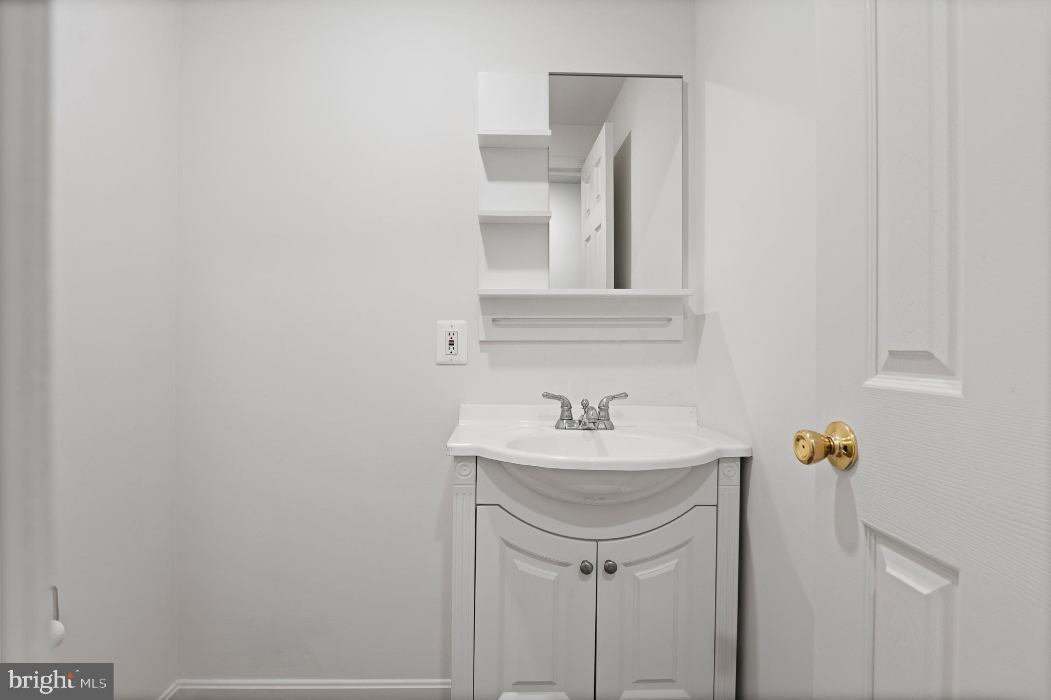 SHADOW OAK - Residential