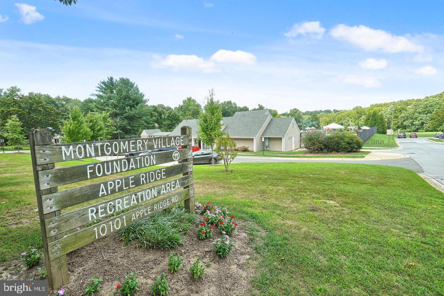 SHADOW OAK - Residential