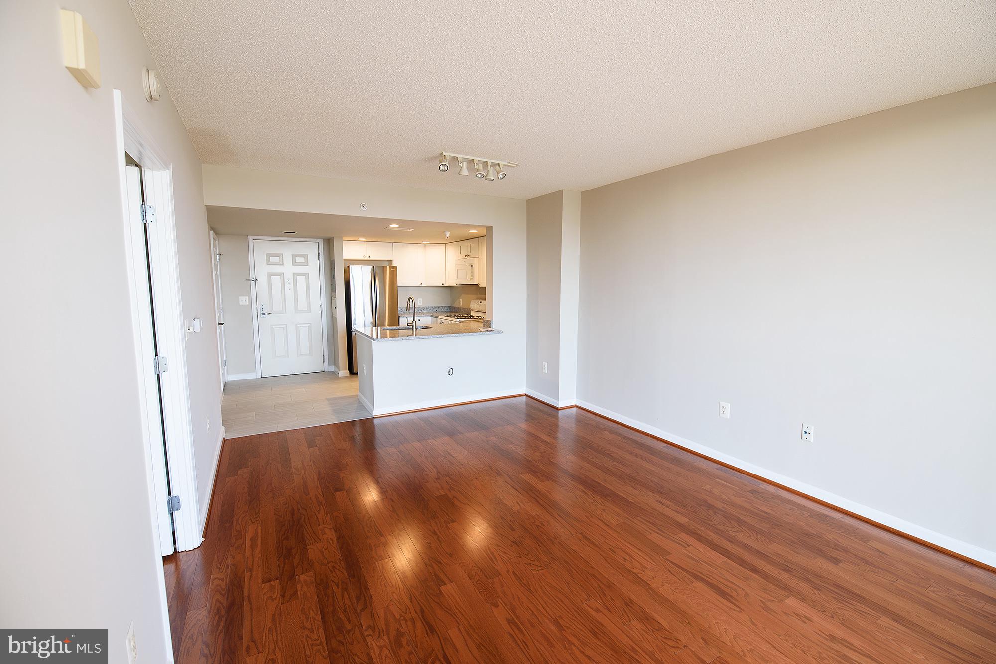 GALLERY AT WHITE FLINT - Residential Lease