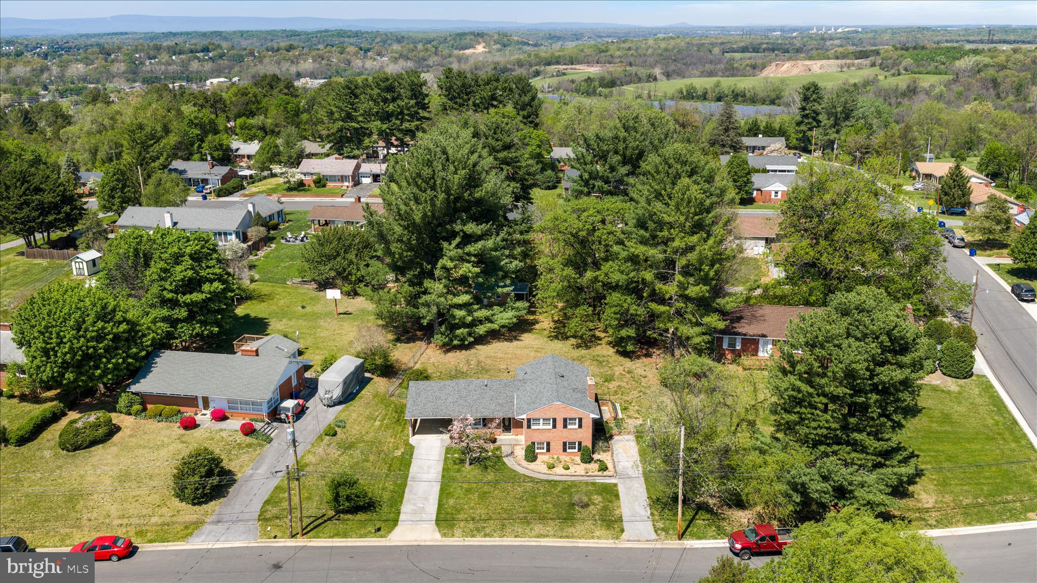 BRAXTON HEIGHTS - Residential