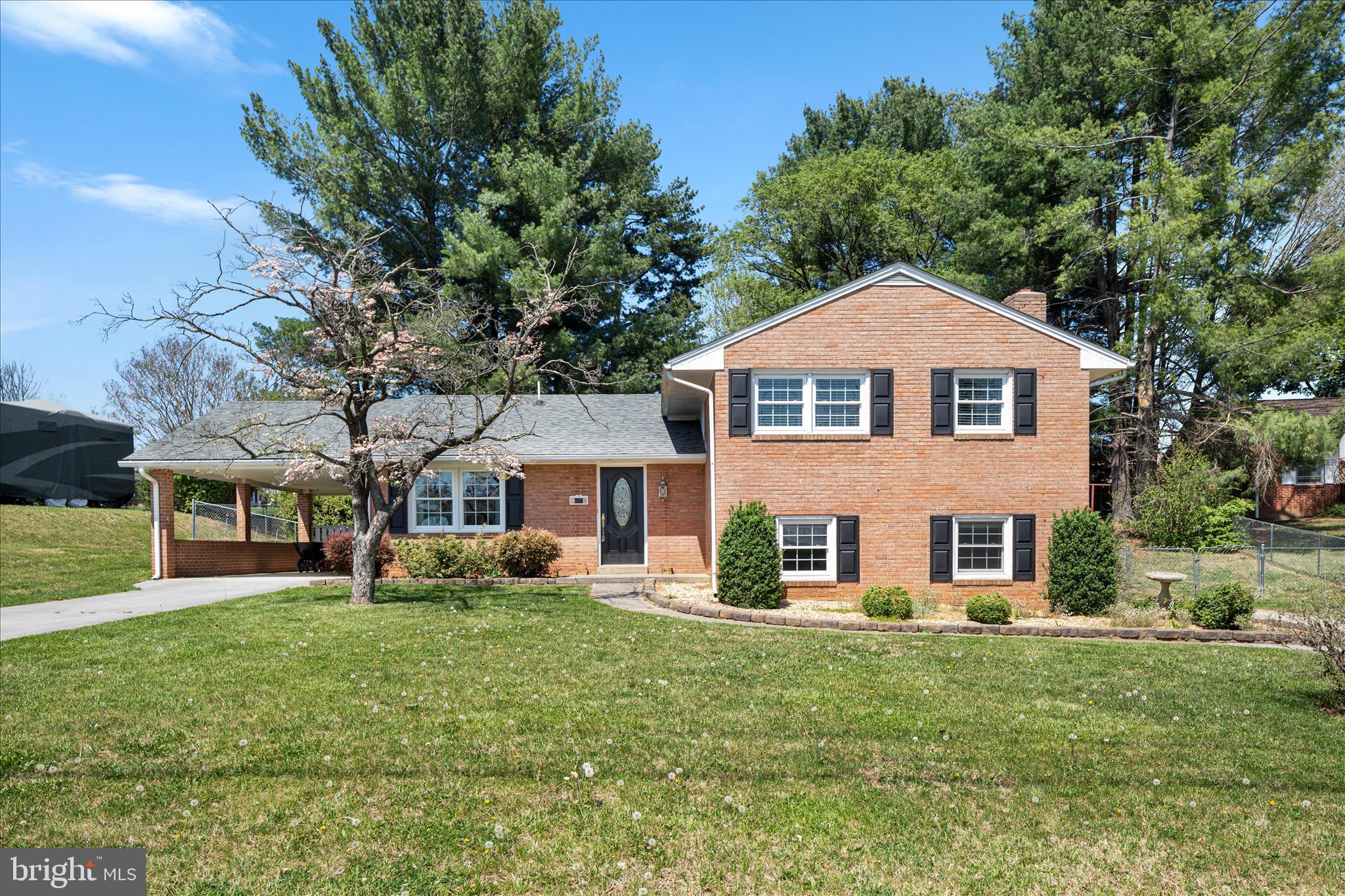 BRAXTON HEIGHTS - Residential