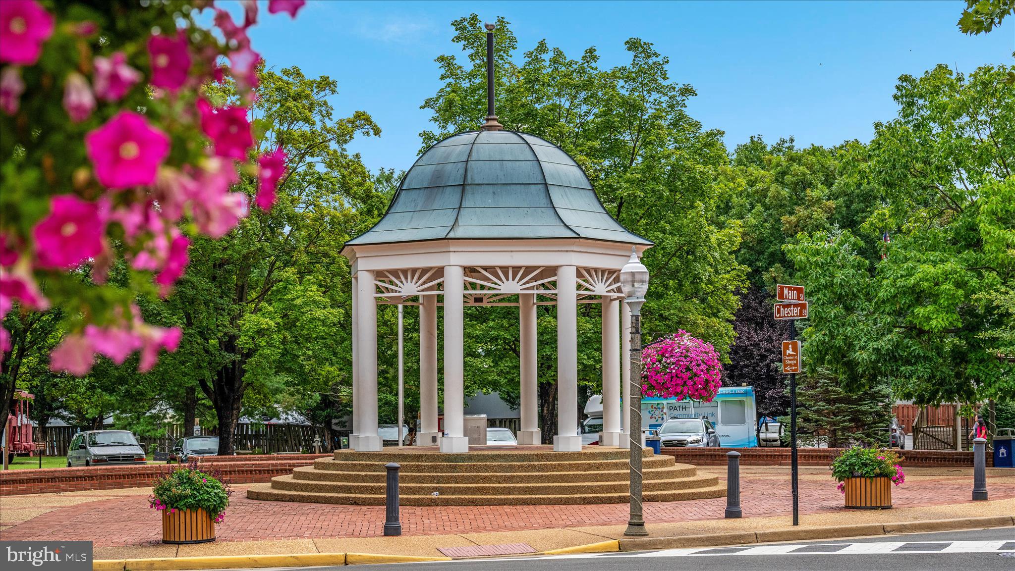 BRAXTON HEIGHTS - Residential