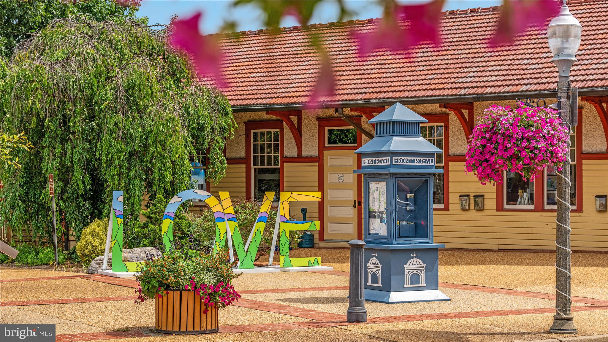 BRAXTON HEIGHTS - Residential