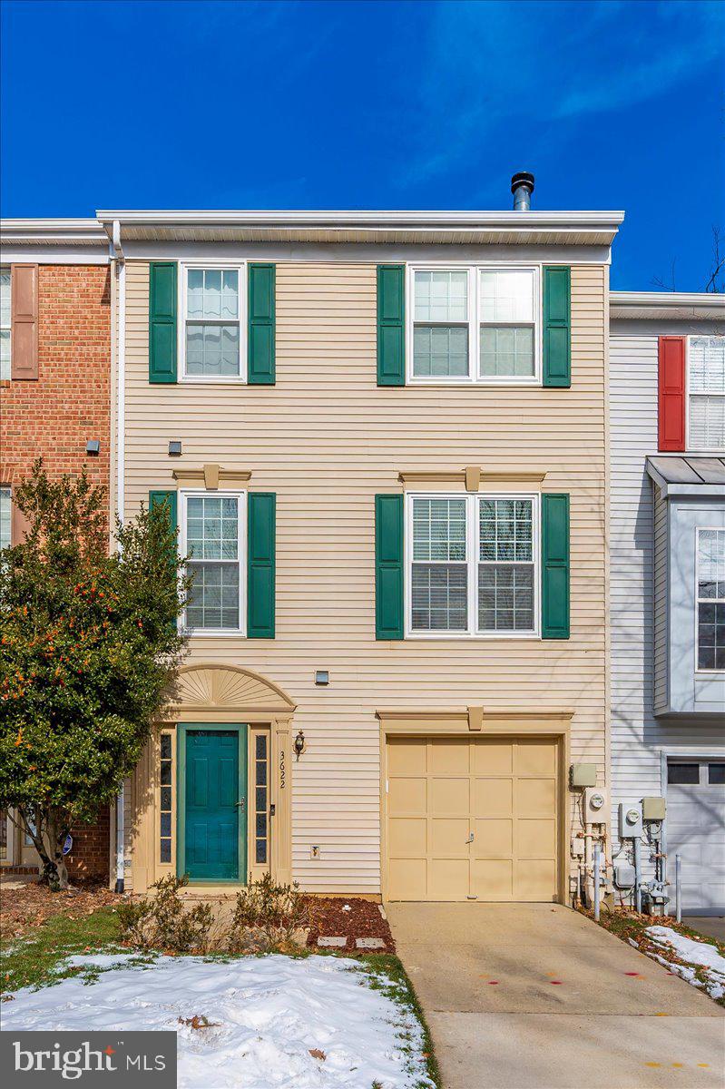 RUSSETT - Residential