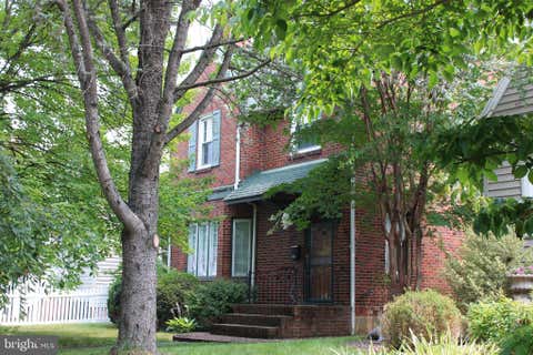 Photo of 121 N Tennesse Ave, MARTINSBURG, WV 25401 (MLS # WVBE2052940)