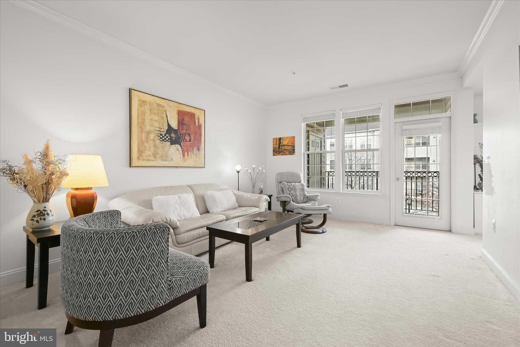 2510 KENSINGTON GARDEN 301