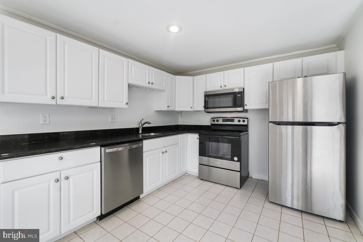 STEDWICK TOWNHOUSES - Residential