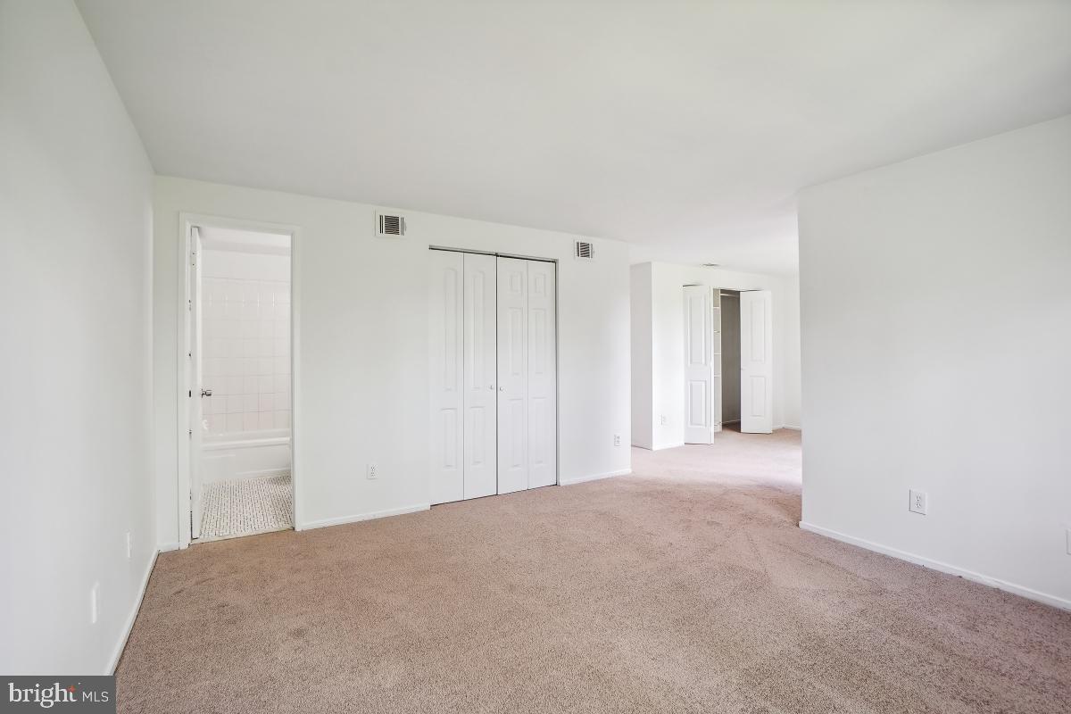 STEDWICK TOWNHOUSES - Residential